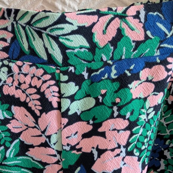 Joe Fresh 2 Pair of Pull On shorts size Small Tropical Print and Polka Dot Print - Picture 5 of 13